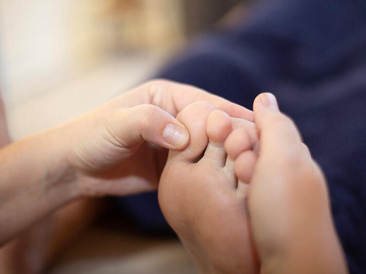 Léonore Schmitt - Masseuse médicale avec brevet fédéral - Massage pré & post-natal